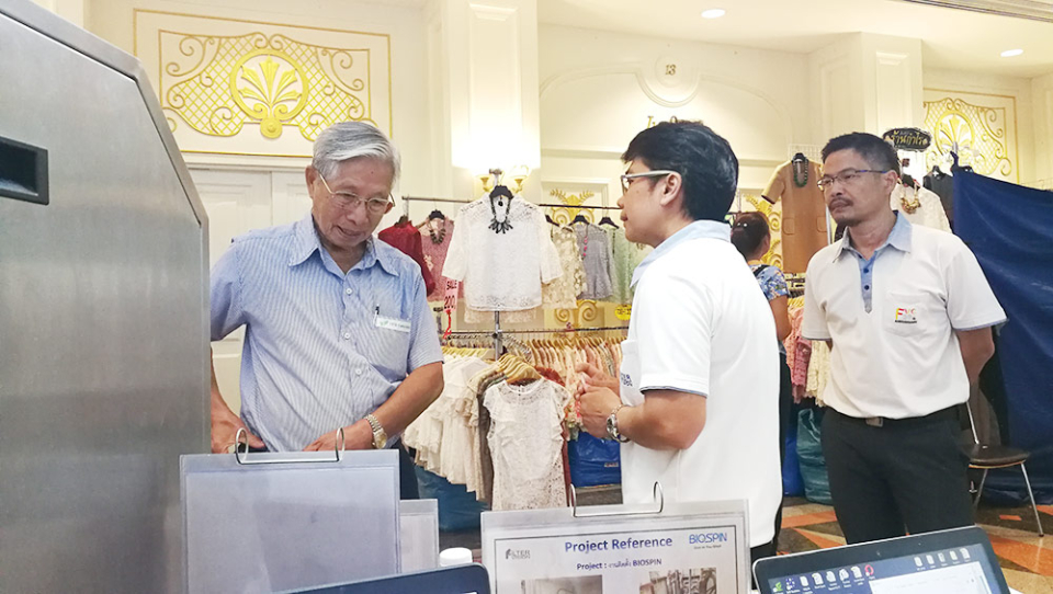 008.jpg